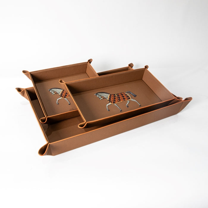 VALET TRAY RECT.SMALL WITH EMBROIDERY HORSE 34CMX19CM (202042184)
