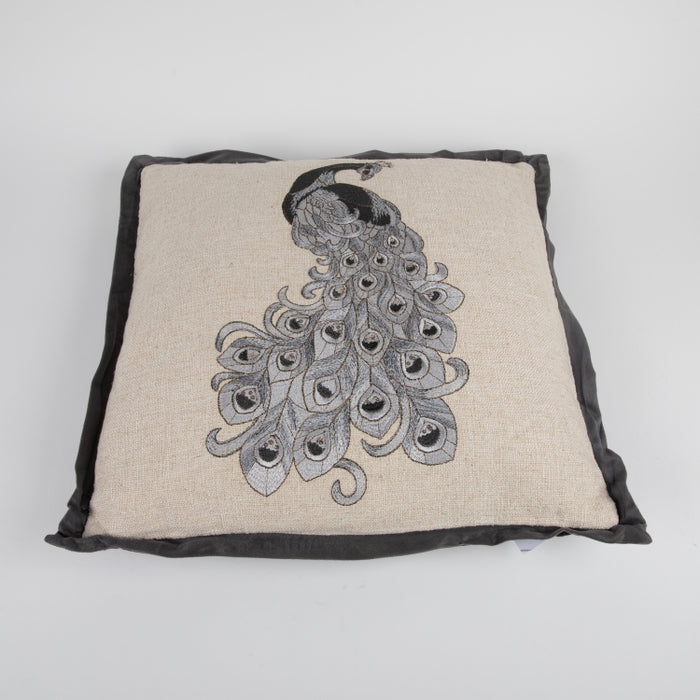 CUSHION PEACOCK NTRL/GRY 45X45 (327131010)