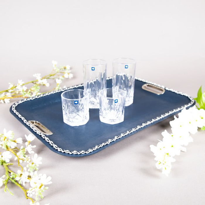 LARGE PLASTIC TRAY W/METAL/SILVER CHAIN 40CM BY 55CM (202107382)